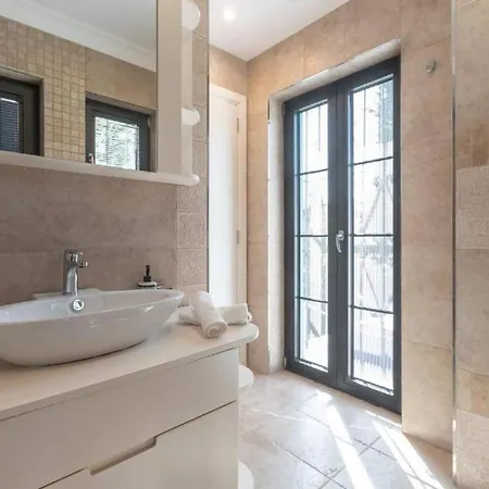 别墅 Pretty With 3 Bedroom In Puerto Banus 马尔韦利亚
