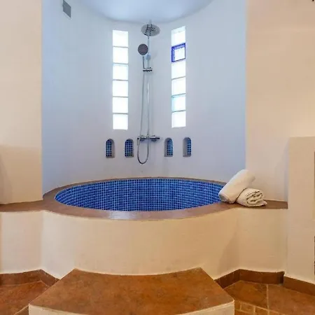 Pretty With 3 Bedroom In Puerto Banus *