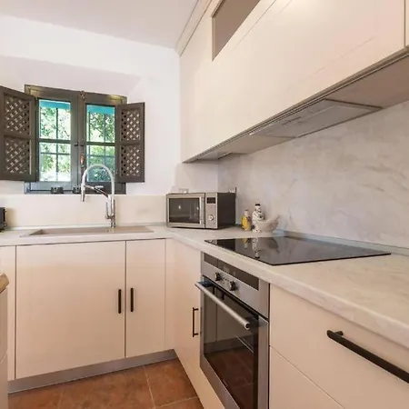 Pretty With 3 Bedroom In Puerto Banus Villa Marbella