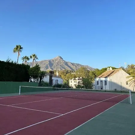 Pretty With 3 Bedroom In Puerto Banus * 马尔韦利亚
