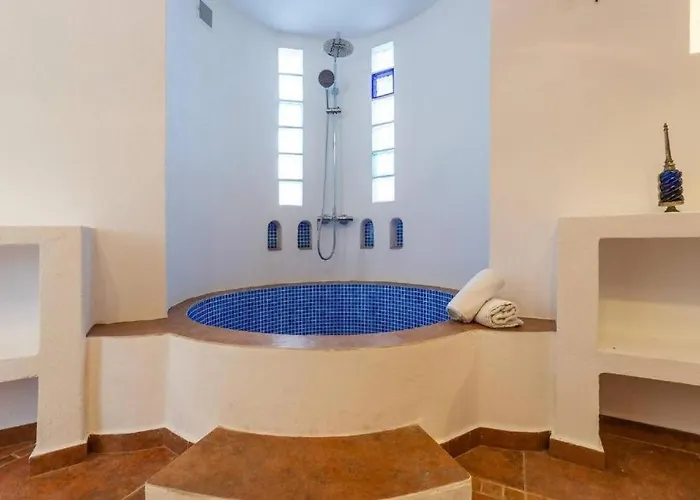 Pretty With 3 Bedroom In Puerto Banus *