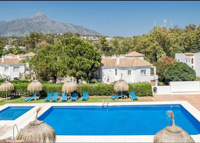 别墅 Pretty With 3 Bedroom In Puerto Banus *